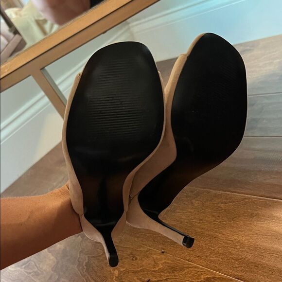 Steve Madden “Sooki” Women's Cream Peep Toe Mules - Picture 4 of 6